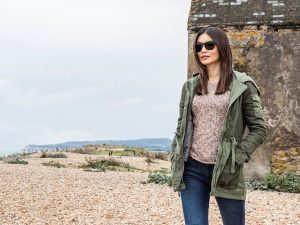 Humans (304) - Episode 4