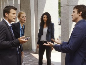 Warehouse 13 (502) - Secret Services
